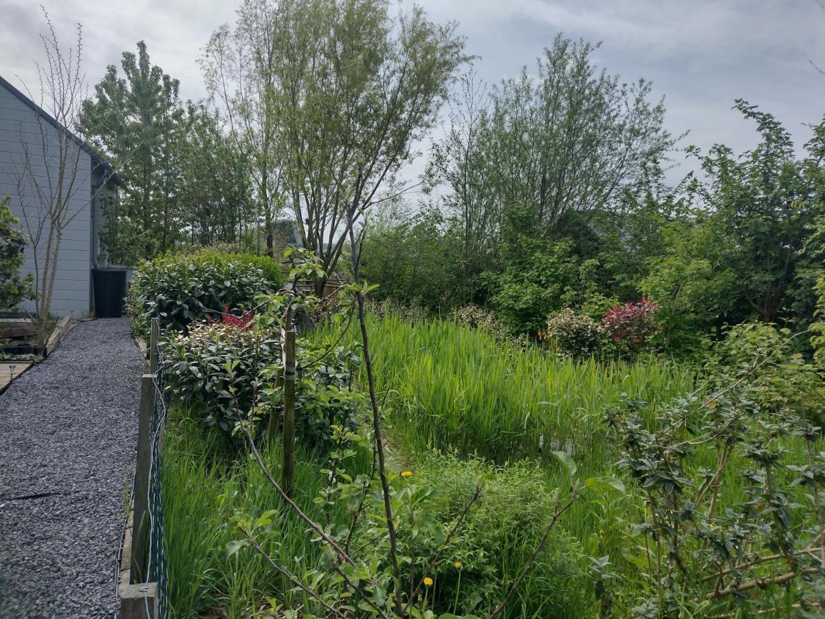 Tuinhuisje In Het Groen Almere Exterior photo